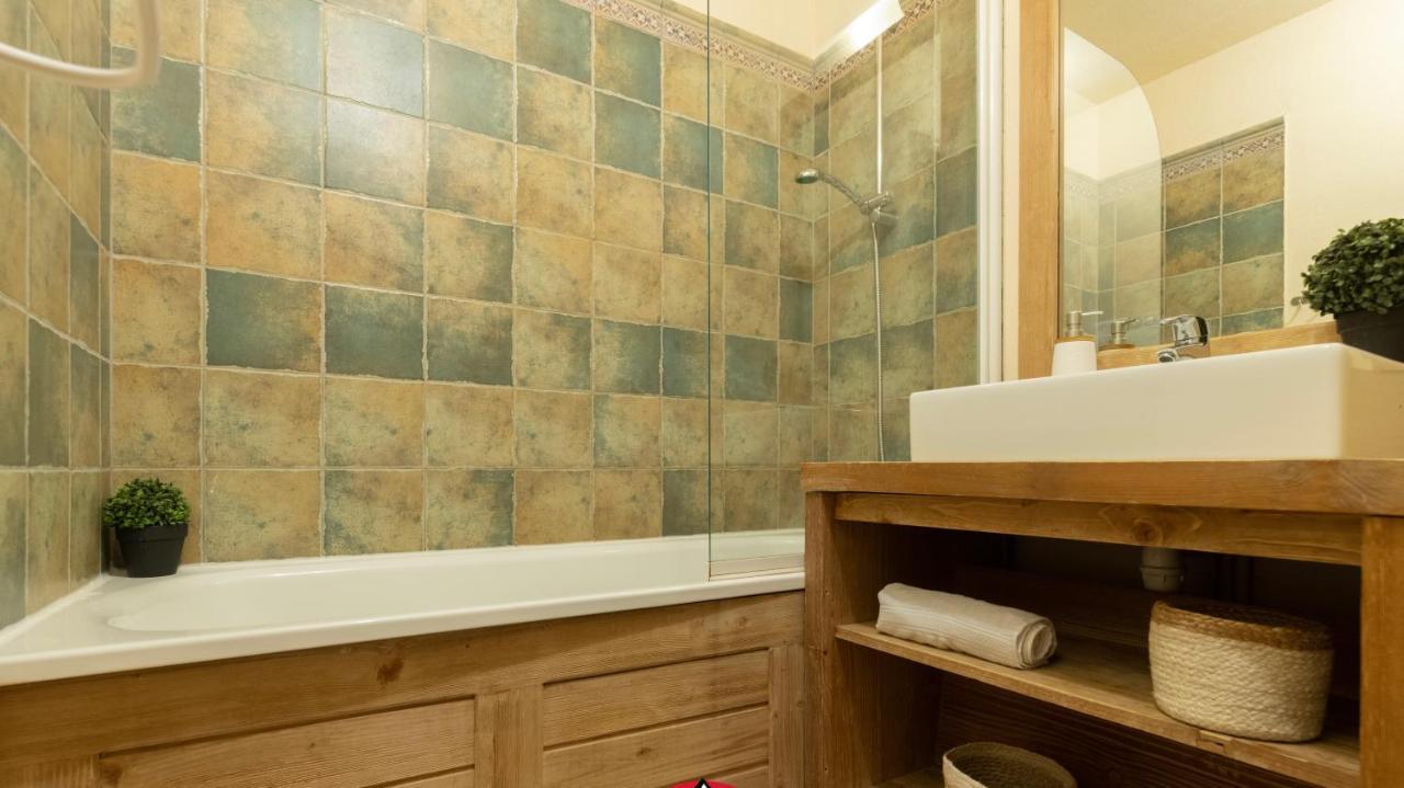 Appartements Avec Piscine Interieure Sauna Parking Etage 1 Au Centre Du Village Dans Residence Cami Real Сен-Лари-Сулан Экстерьер фото