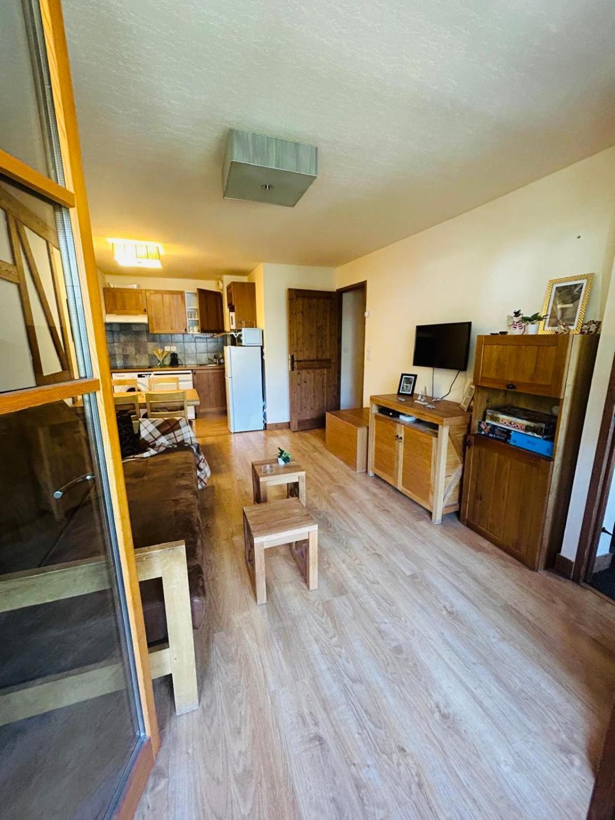 Appartements Avec Piscine Interieure Sauna Parking Etage 1 Au Centre Du Village Dans Residence Cami Real Сен-Лари-Сулан Экстерьер фото